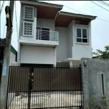 Dijual cepat rumah baru 2 lantai siap huni  Ujung Aspal pondok gede 